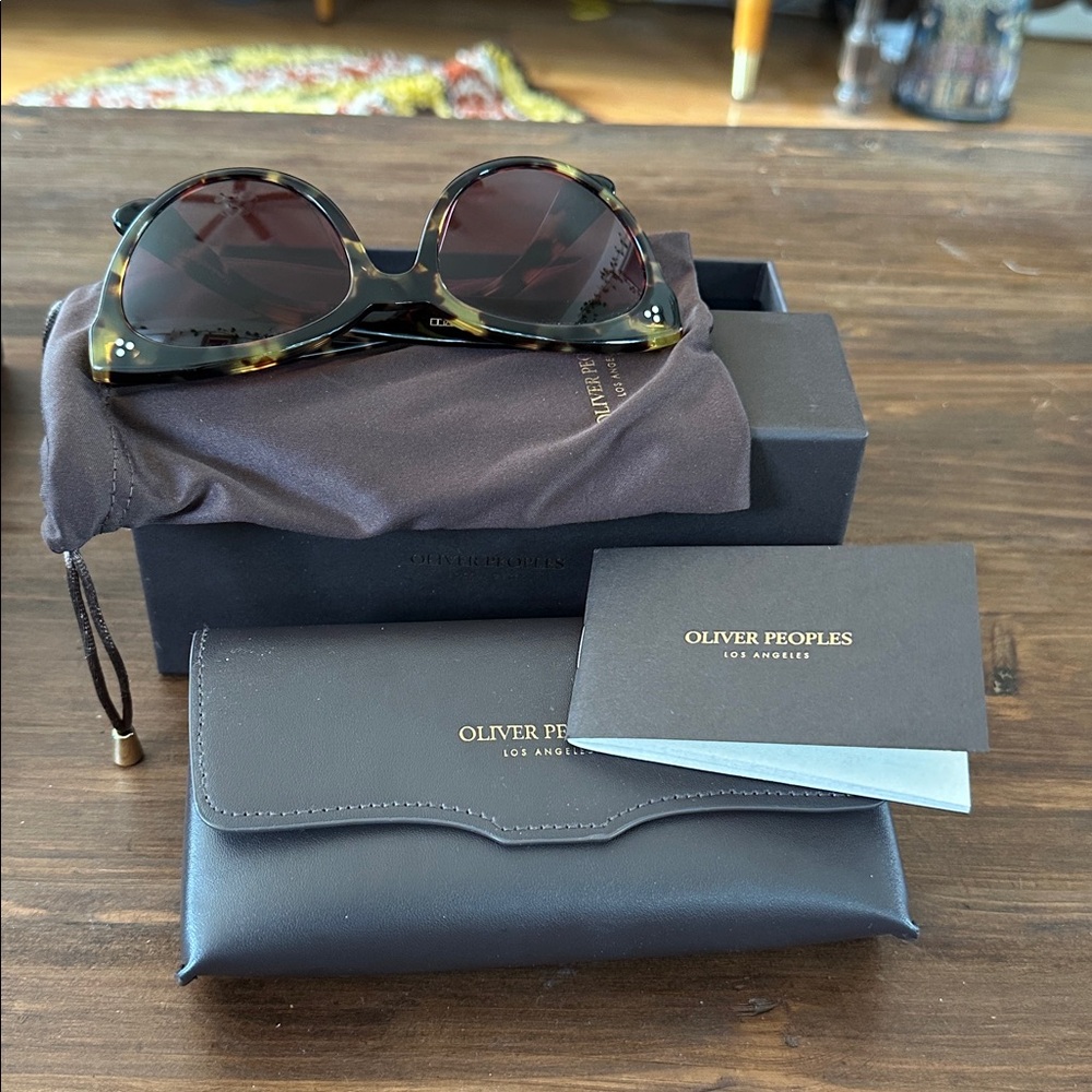 Oliver Peoples ✨ Roella tortoise Sunglasses ✨